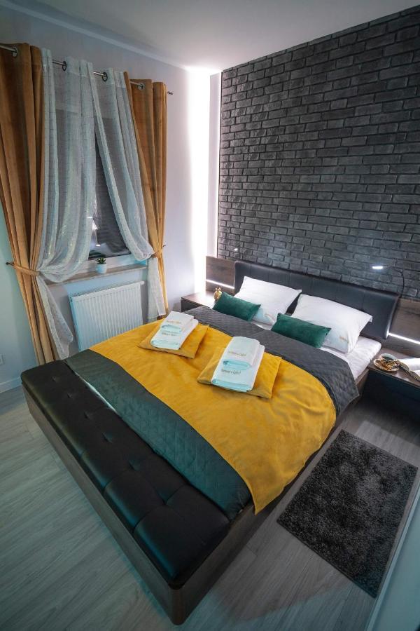 Apartament W Cieplicach Deluxe Jelenia Góra Kültér fotó